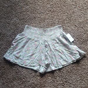 FOREVER 21 Womens Lightweight Floral Shorts